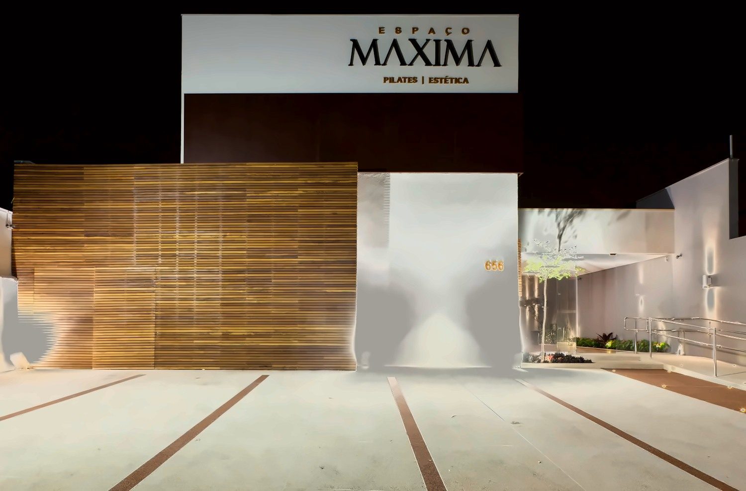 Fachada do Espaço Máxima